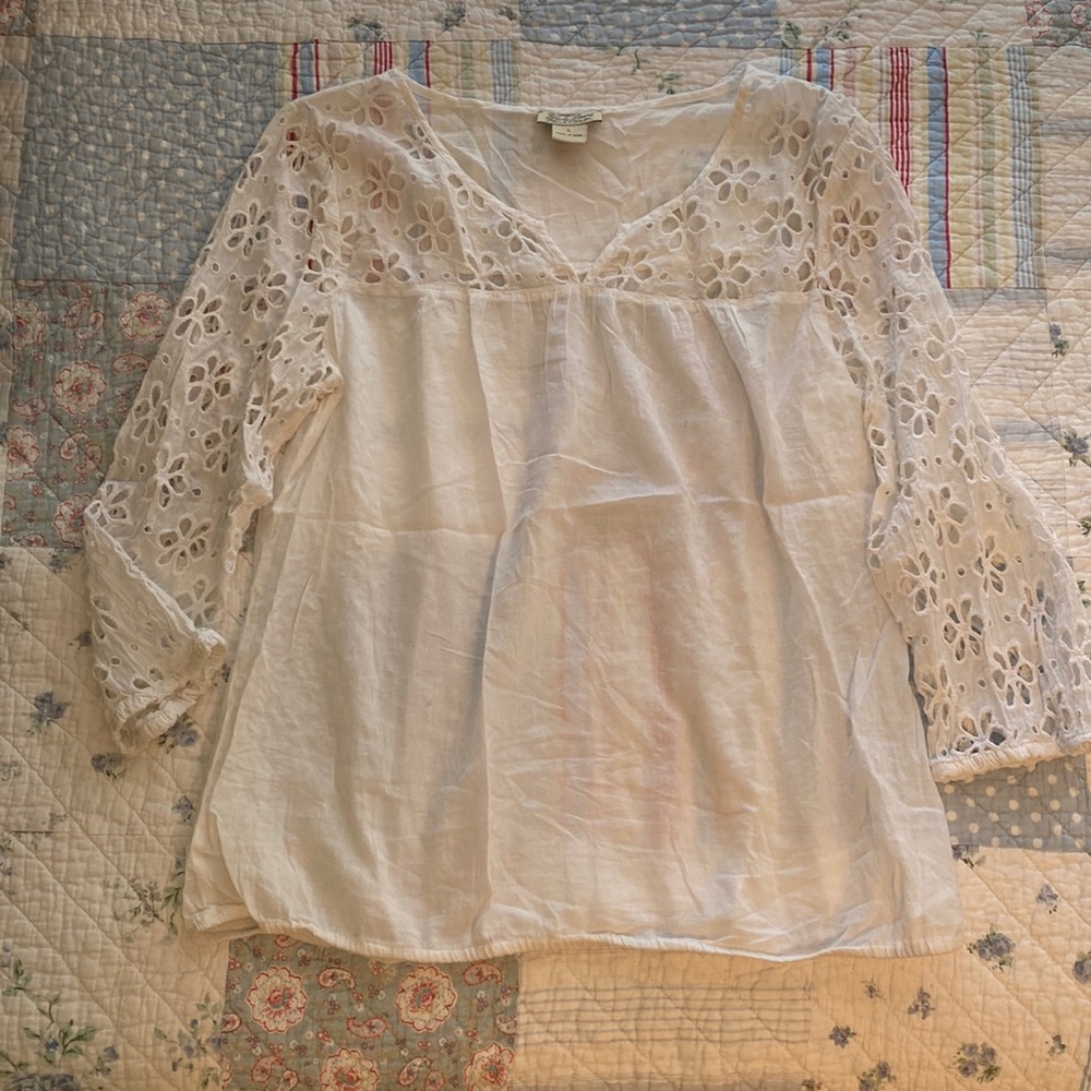 Lucky Brand floral cut work top L large white